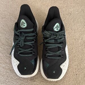 Under Armour Curry Youth Black Sneakers with Mint Insole and Speckled Laces